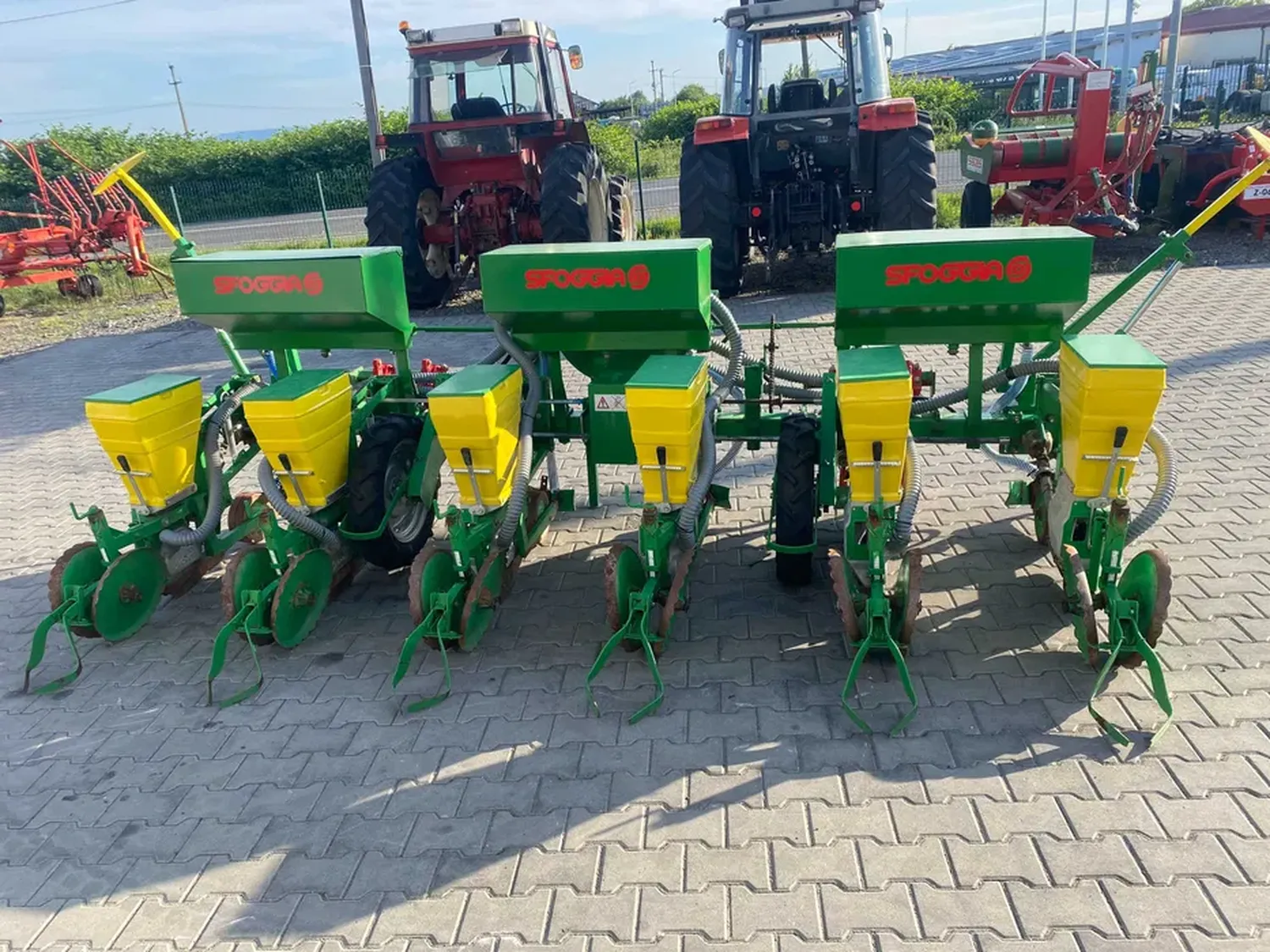 Semanatoare de porumb/floarea soarelui pe 6 randuri Sfoggia 90