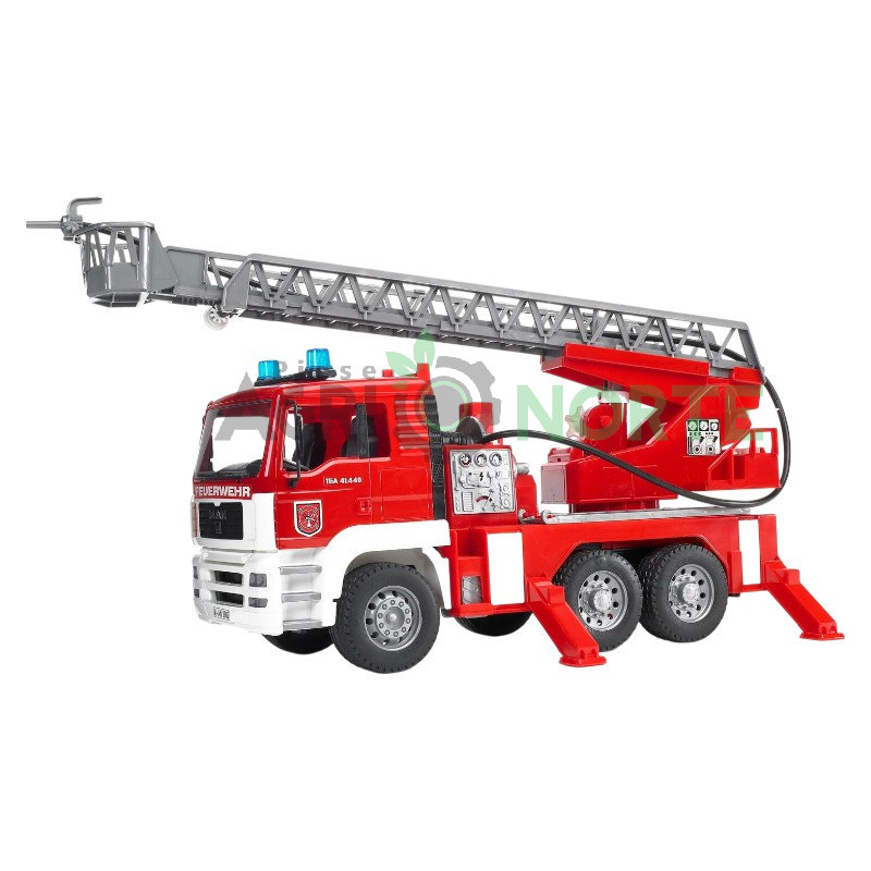 Camion MAN cu scară de pompieri și sirenă