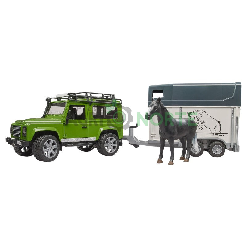 Land Rover Defender cu remorcă de cai